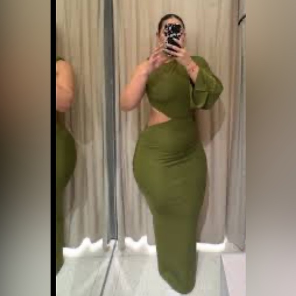 🔥🔥Zara cut out midi dress - Picture 8 of 11